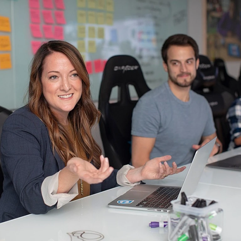 Crafting the Perfect Employee Thank You Card